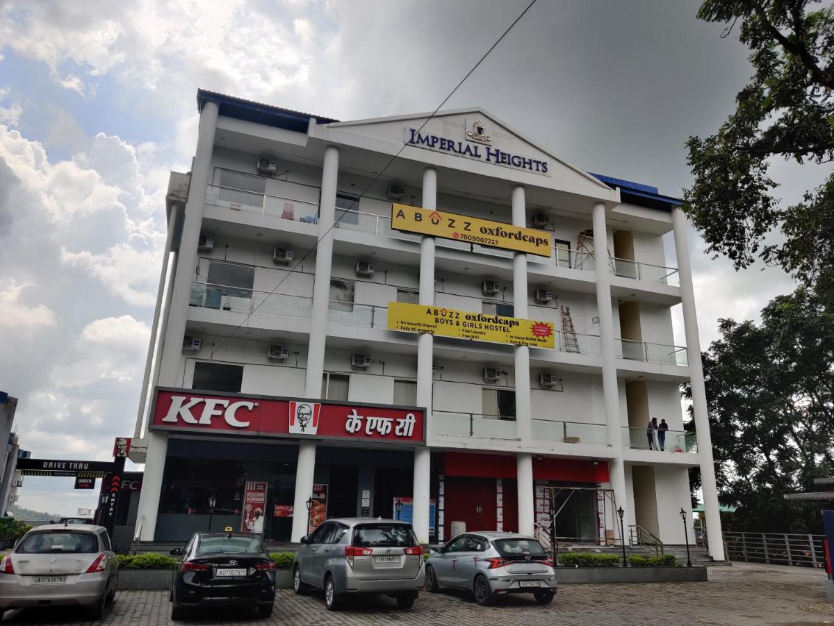 Abuzz Oxfordcaps Imperial Heights Mussoorie Dehradun Albergue Exterior foto